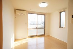 ラ・ファミリーナＡ 102号-2