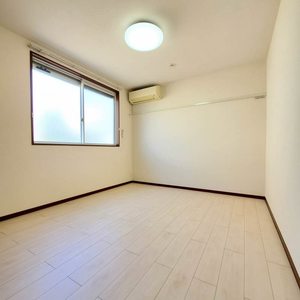 グロリアスヒルＧ 131号-4