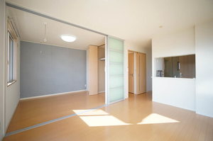 アムールＡ 201号-2