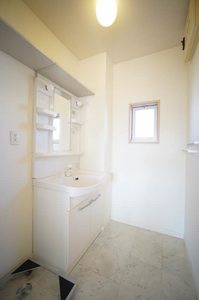 アムールＡ 201号-7