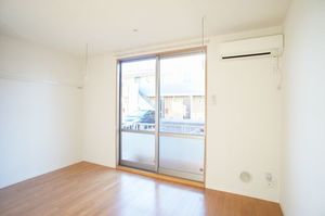 ディアス・コスモ大泉　壱番館 102号-2