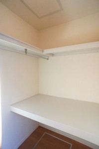 ディアス・コスモ大泉　壱番館 102号-5