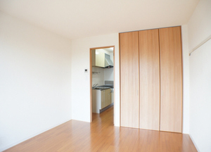 ディアス・コスモ大泉　参番館 202号-3