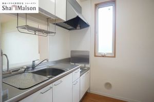 シャーメゾンやまと 102号-4