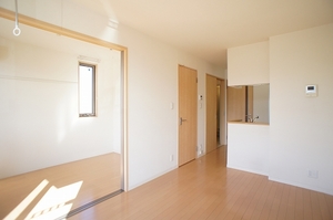 シャーメゾン実咲　弐番館 103号-3