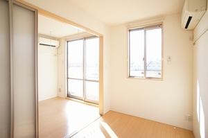 シャーメゾン実咲　弐番館 103号-4