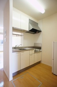 ラヴィ・コンフォルテ 103号-4