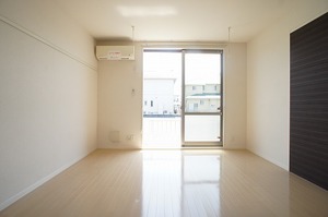 クレストウッド 102号-2