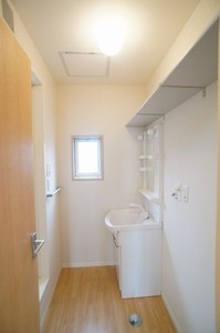 グランドソレーユ三番館 202号-7