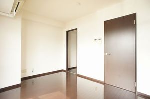 コンフォート・アーバン 205号-5