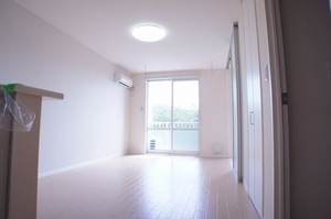 メゾン・ラカージュ Ⅴ 204号-2