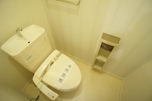 クローバーヒルズ 102号-8