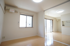 クローバーヒルズ 102号-9