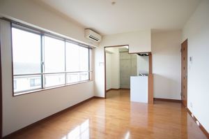 Ｌｏｒｉｎｓｅｒ　Ｄｏｒｆ 301号-2