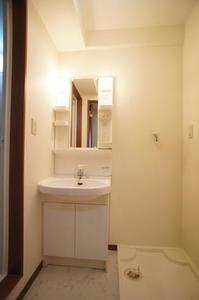 Ｌｏｒｉｎｓｅｒ　Ｄｏｒｆ 301号-7