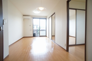 セピアコートＨ 201号-3