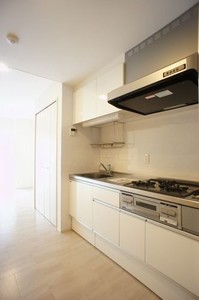 Ｓｅａｓｏｎ　Ｔｏｗｅｒ　Ｅａｓｔ 402号-3