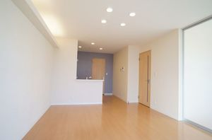 エミネンスコートＥ 201号-2