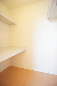 リヴィエール B 202号-4