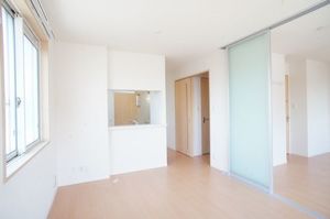 カトリーヌ　Ｅ 102号-4