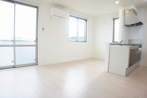 メゾンアトム 201号-2