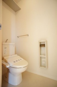 メゾン ド ソルヴィ 弐番館 202号-9