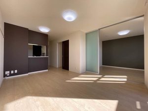 メゾン・ド・ソレイユ千歳 203号-2