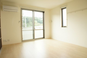 クレシア 202号-3