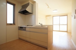 リヴァーサイドヒルズ 201号-3