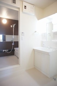 ヴィコロ壱番館 201号-8