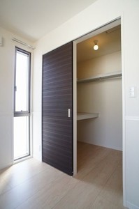 ラフィーネⅠ・Ⅱ II号-8