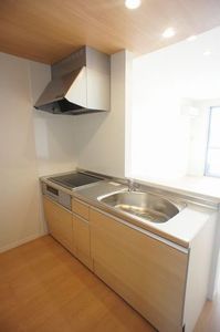 ヴィラーチェ　Ｑ 202号-4