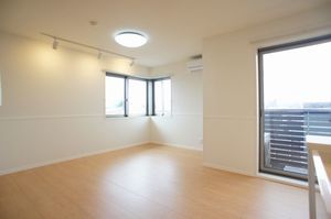 グレイスシーズン清住 301号-2