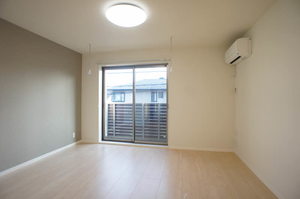 シャーメゾン陽東　Ａ 202号-3