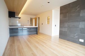 ルミナージュ 東峰 202号-2