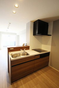 グローリィ・ヒルズ 201号-3