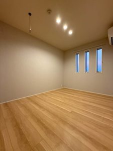 ザ　グランド　自治医大 301号-8