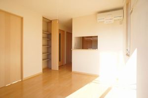 ファミール・メゾン 201号-3