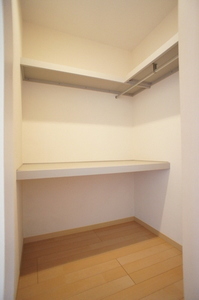 ヴィラ・ポレールＢ 201号-7