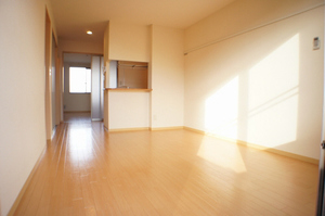 ブライトスクエアD 201号-3