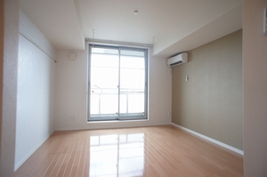 VIPコート 302号-2