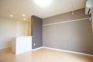 ヴィラ・エステート A 102号-3