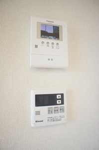 ヴィラ・エステート A 102号-5