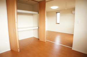 ベイサージュ上並榎 201号-4