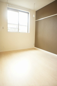 シャトレー古河 202号-10