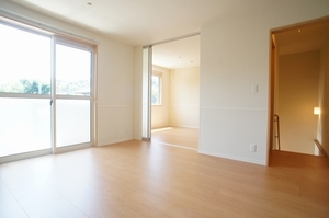 カロー　Ｃ 202号-3