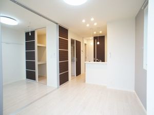 インペリアル ウェスト 201号-2