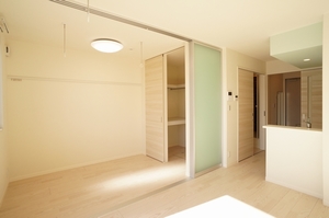 シャーメゾン城山公園 102号-3