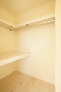 シャーメゾン城山公園 102号-11