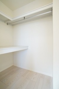 シャーメゾン城山公園 201号-6